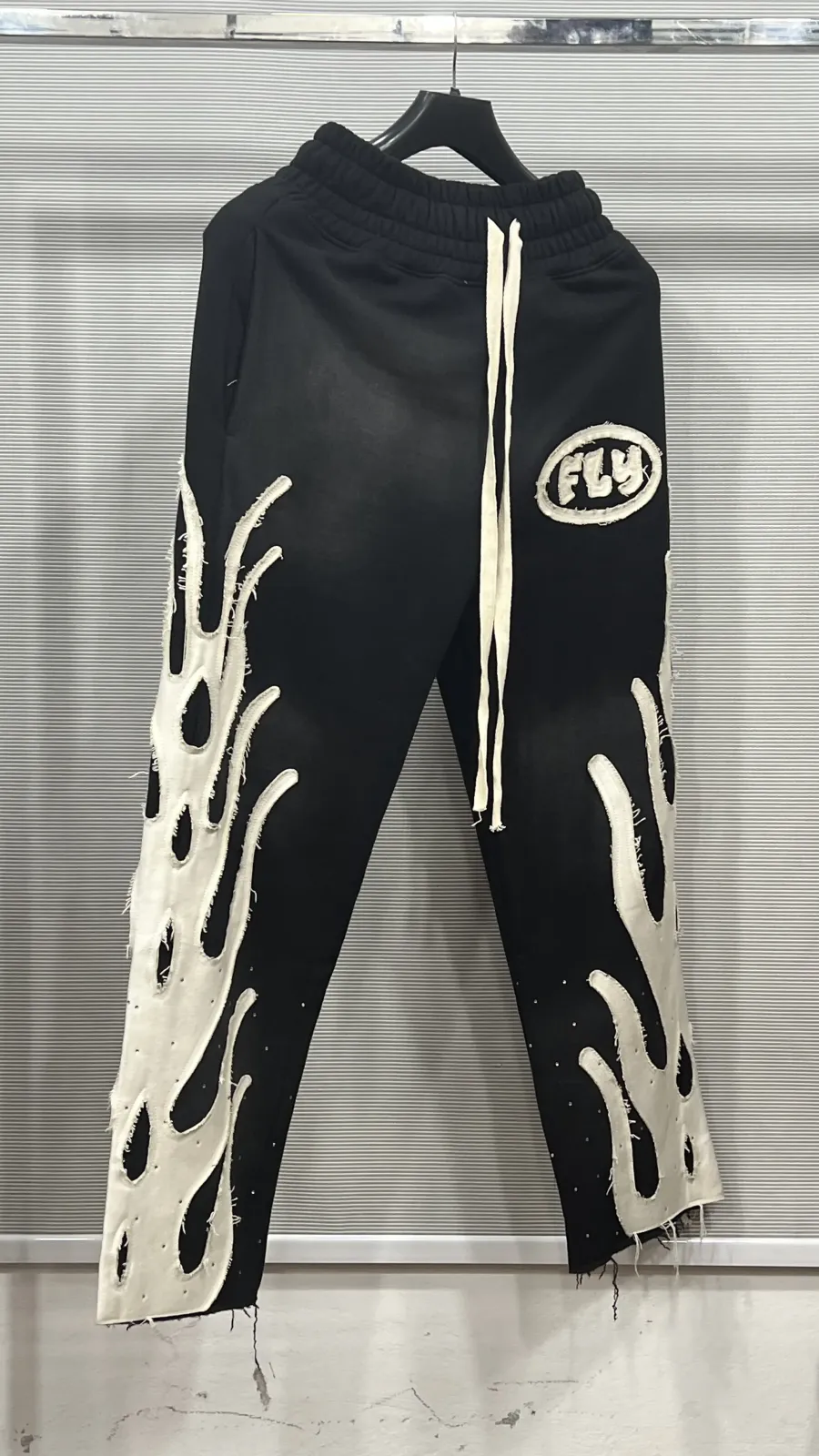 Distressed Embroidery Sweat Pants Manufacturer