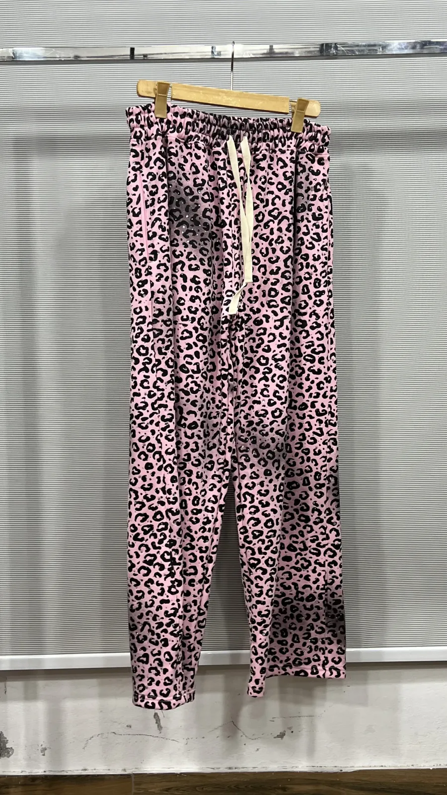 Spray Washed Sweat Pants Manufacturer