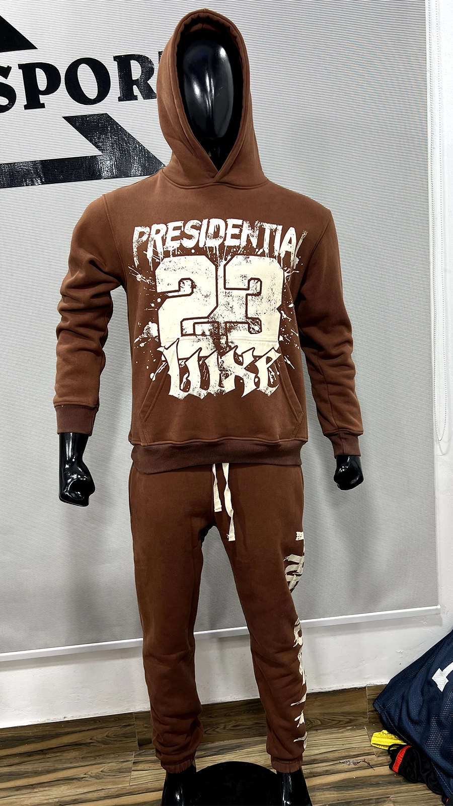Standard Size Sweat Suits Manufacturer